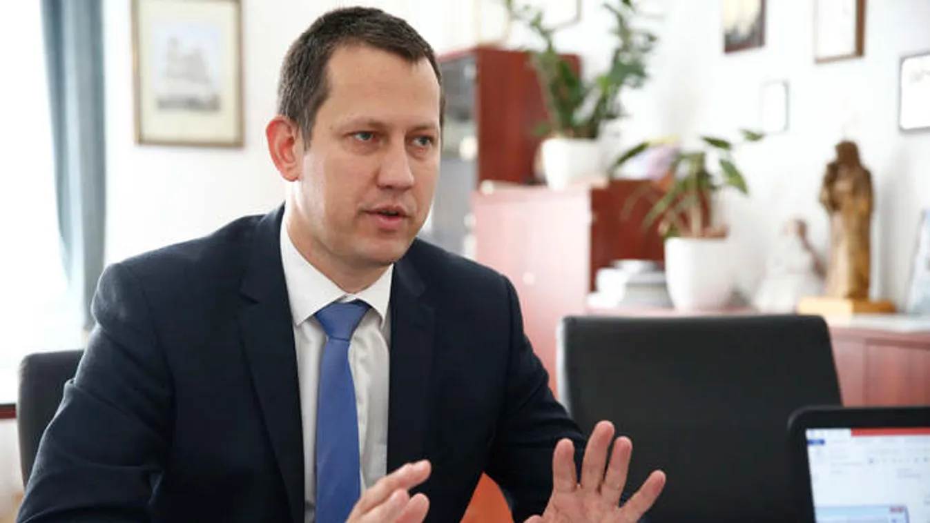 Fülöp Attila: A szociális ágazat felkészült a járvány újabb hullámára