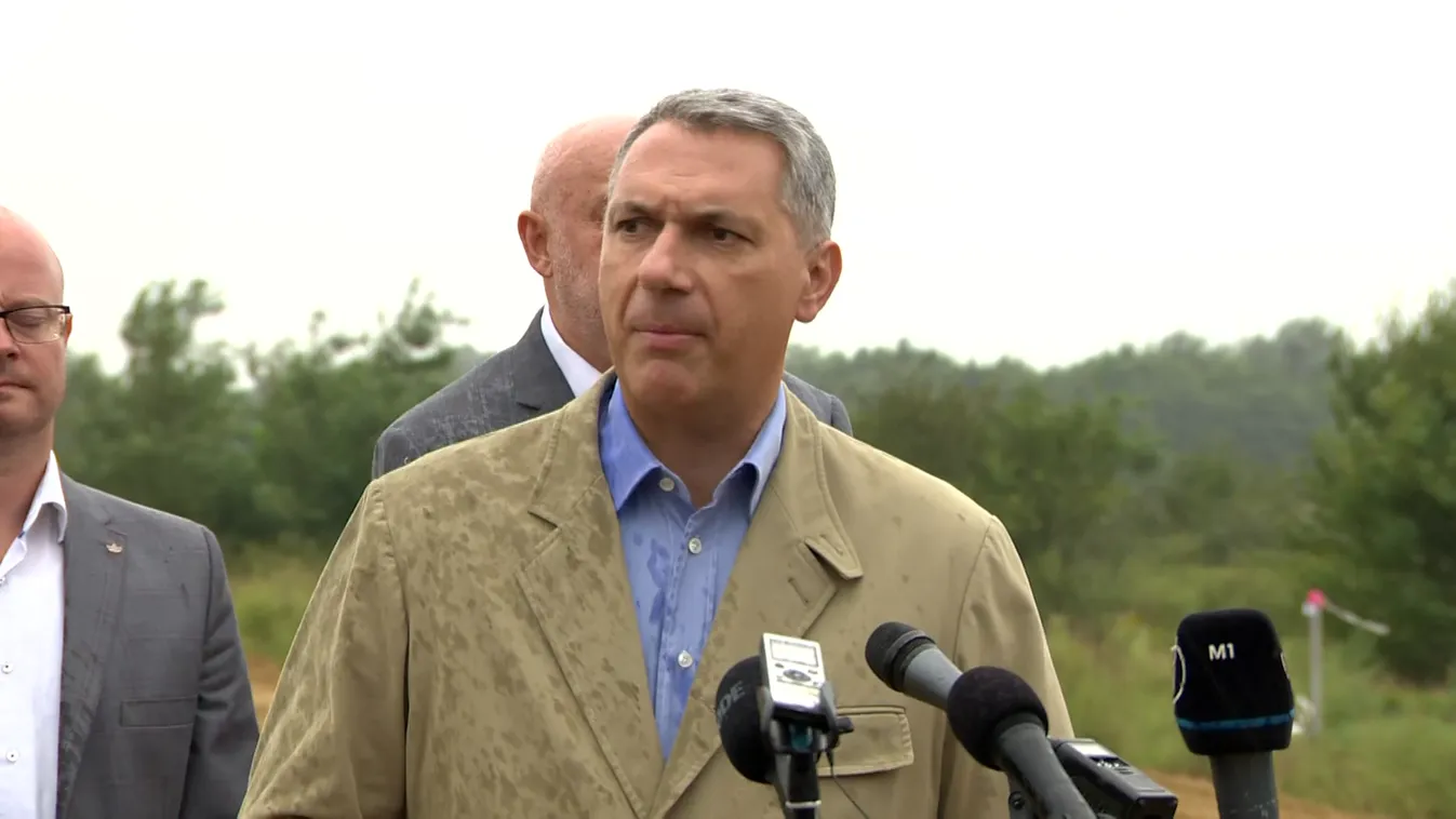 Lázár János: Kompország helyett hídország lesz Magyarország