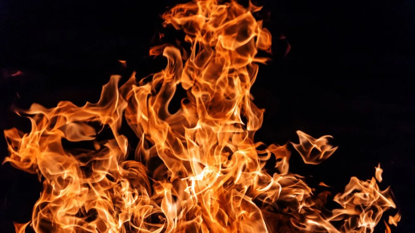 Több mint ötven tüzet okoztak a tűzijátékok