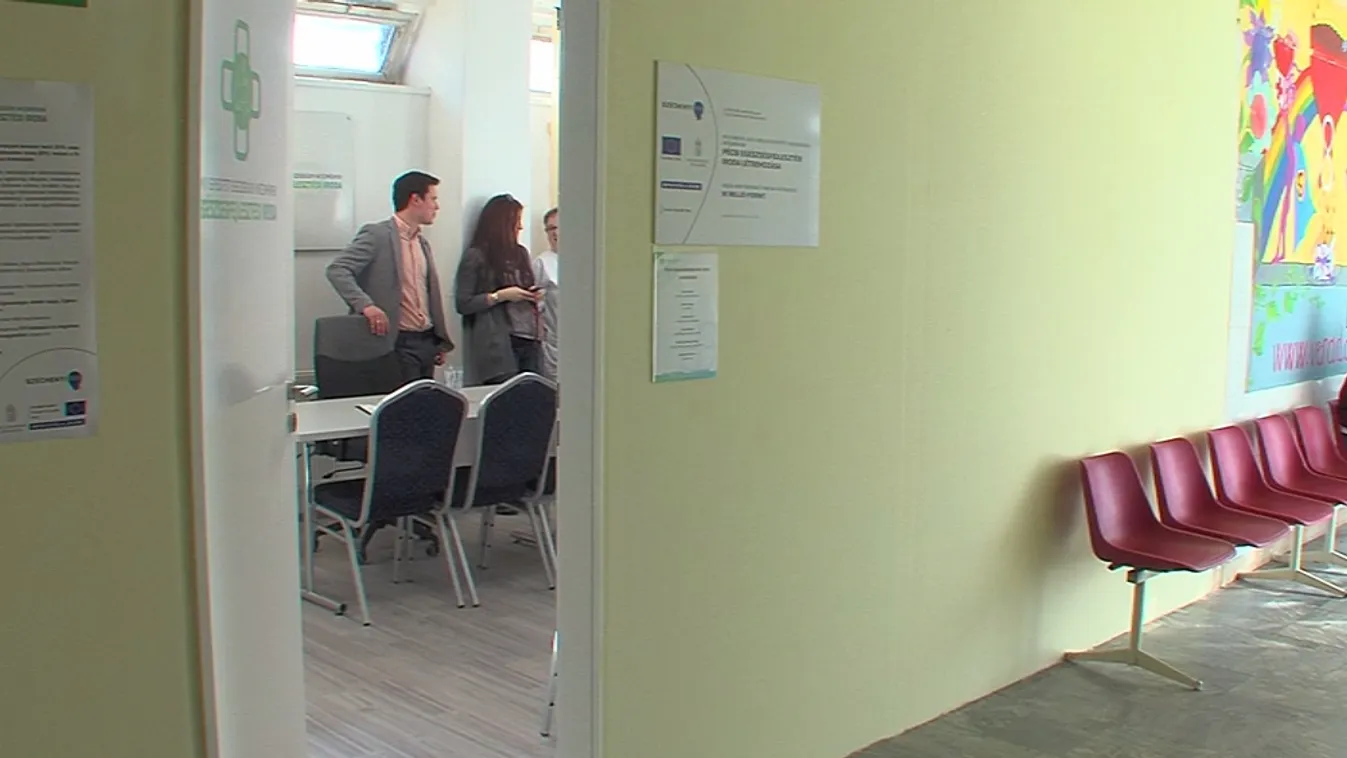 Egészségfejlesztési irodát adtak át Pécsen