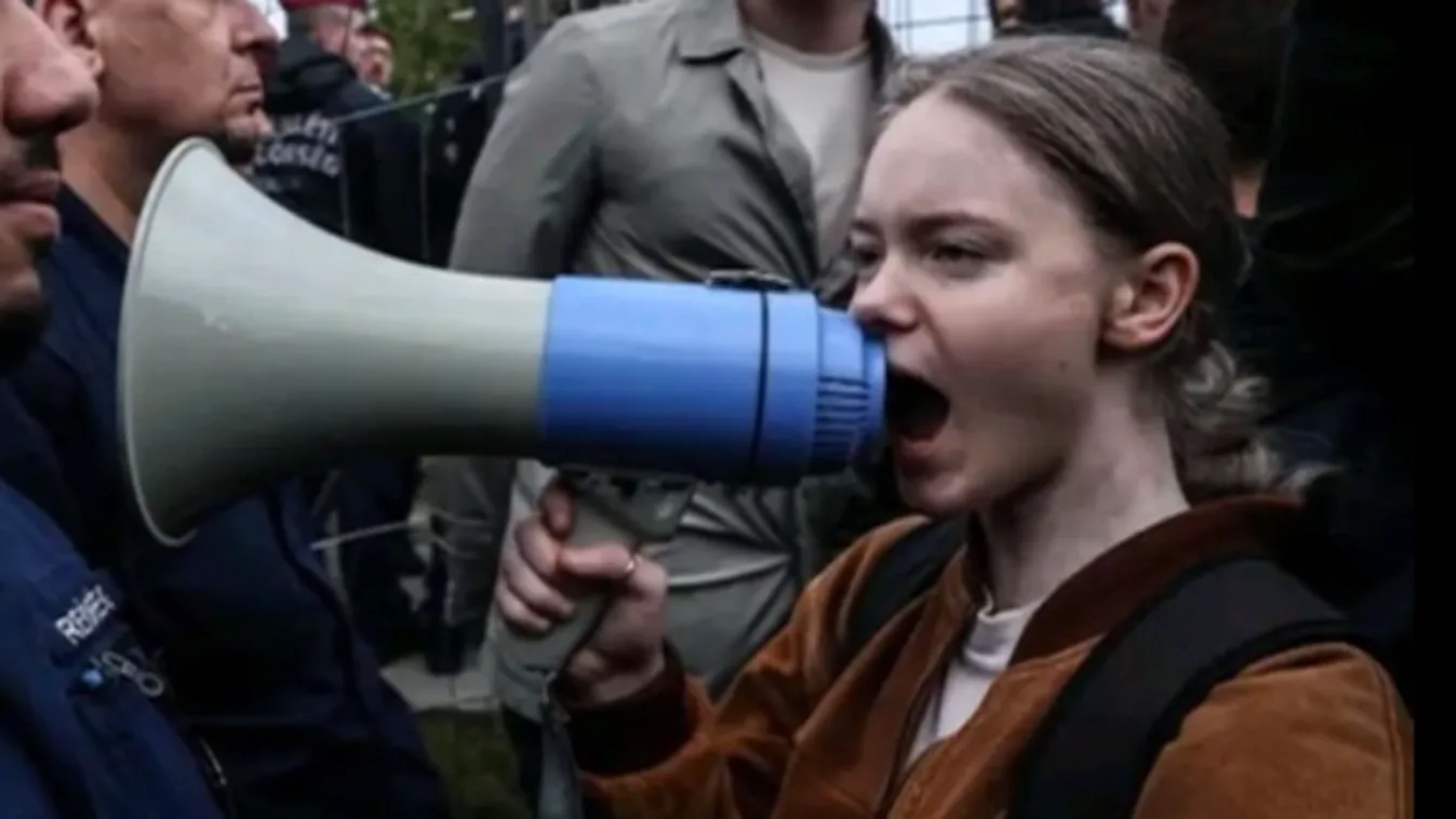 A baloldal egyik háttérembere találkozott Pankotai Lilivel a diáktüntetés előtt