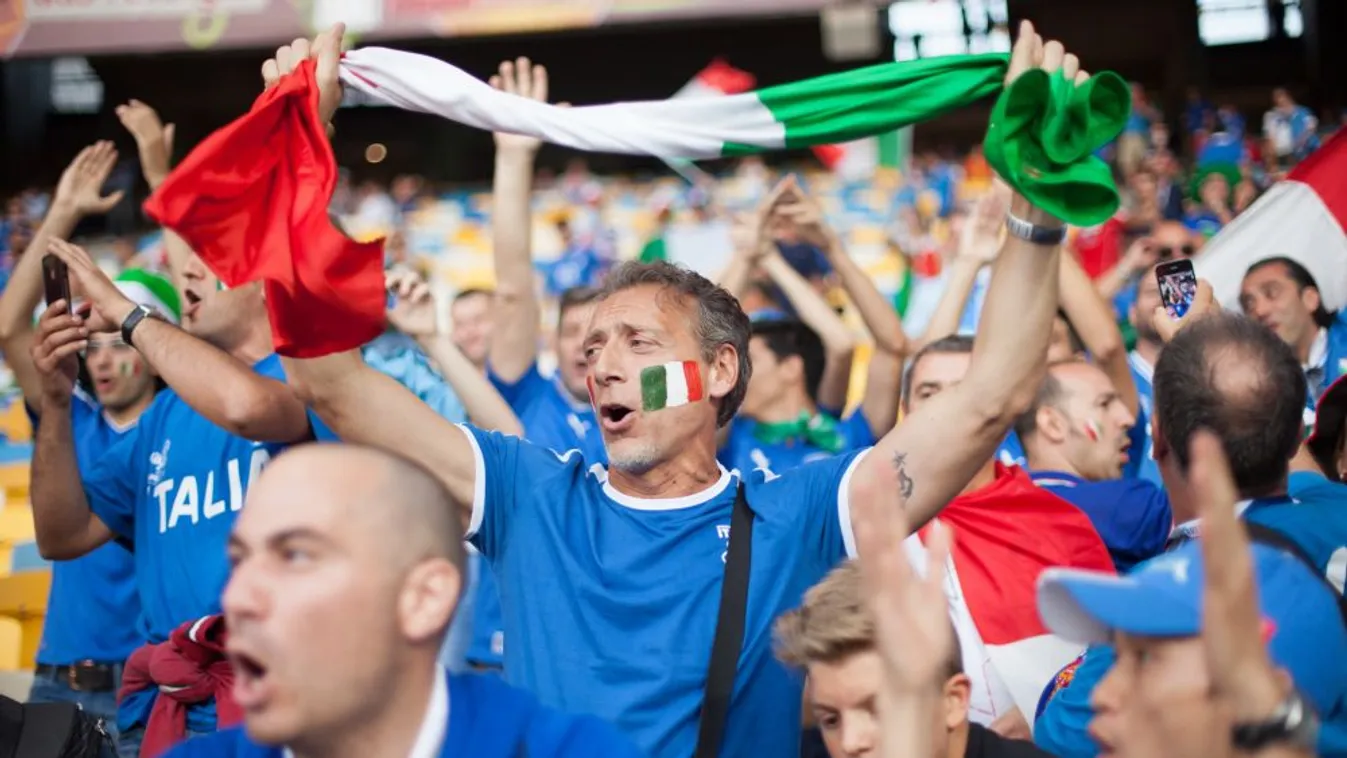 Csoportelsőként nyolcaddöntős Olaszország