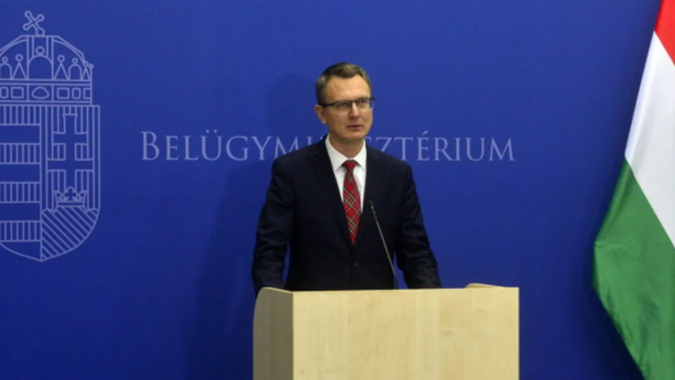 Rétvári Bence: Több mint 130 ezren küldték vissza a szülői konzultációs kérdőívet