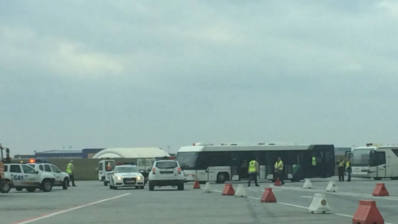 Utasokat szállító buszok ütköztek Ferihegyen