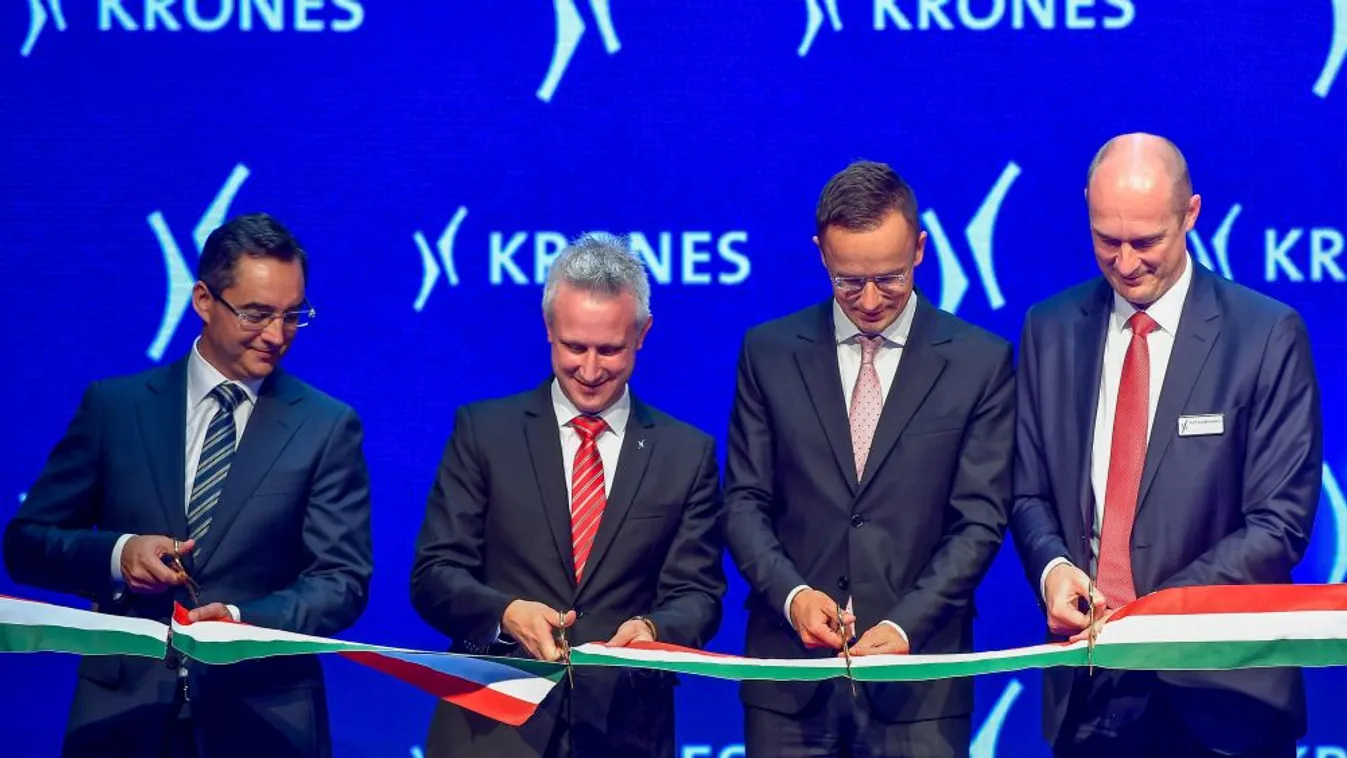 Felavatták a Krones Hungary új gyártóüzemét Debrecenben