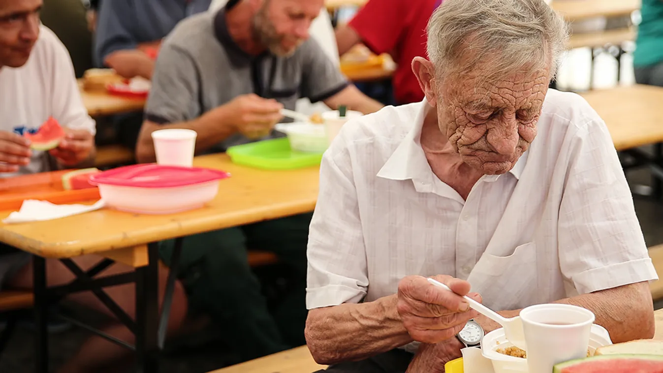 Miniszteri rendeletben tilthatják meg az ételosztást