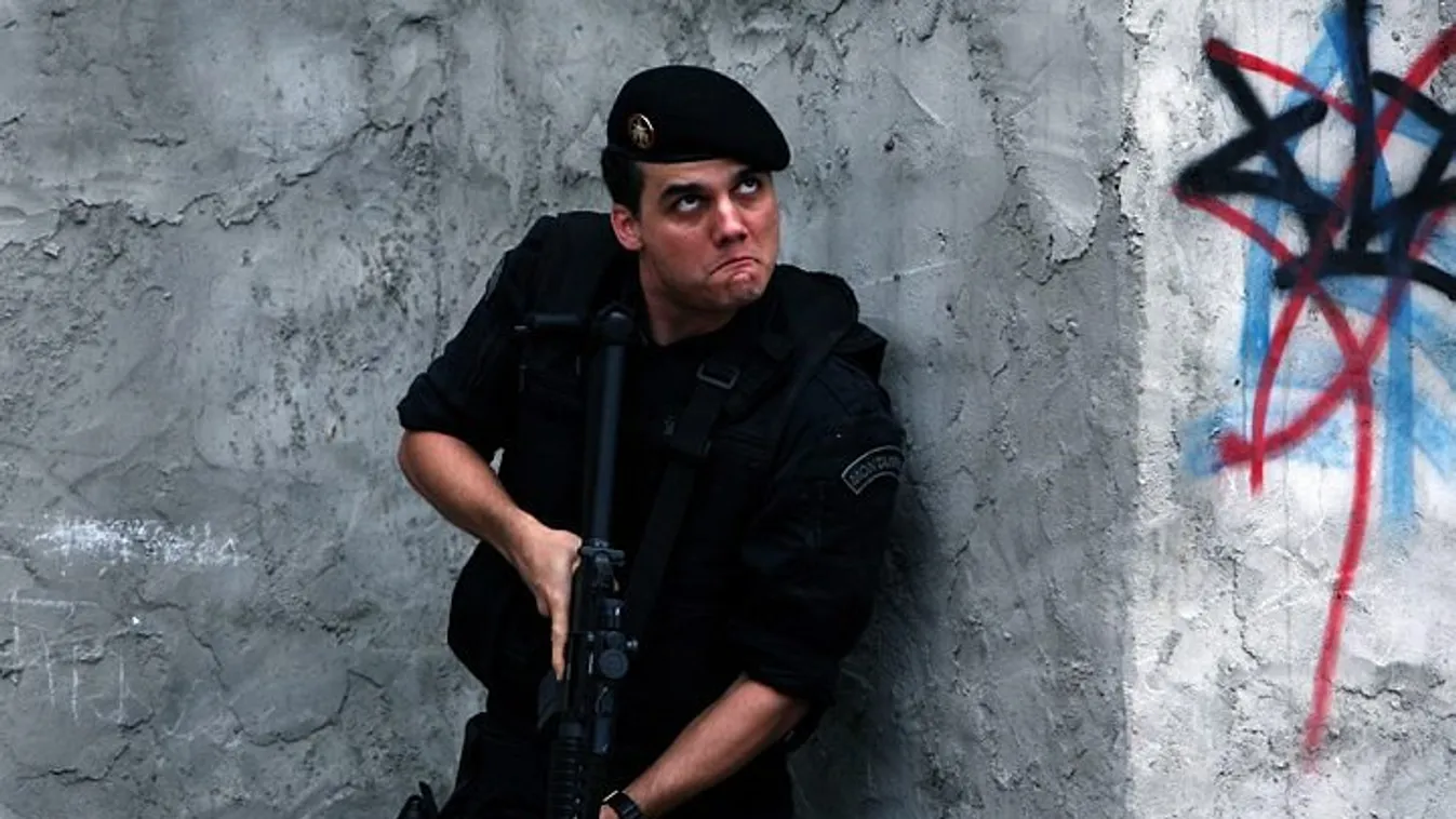 Razziák a korrupt tisztviselők ellen