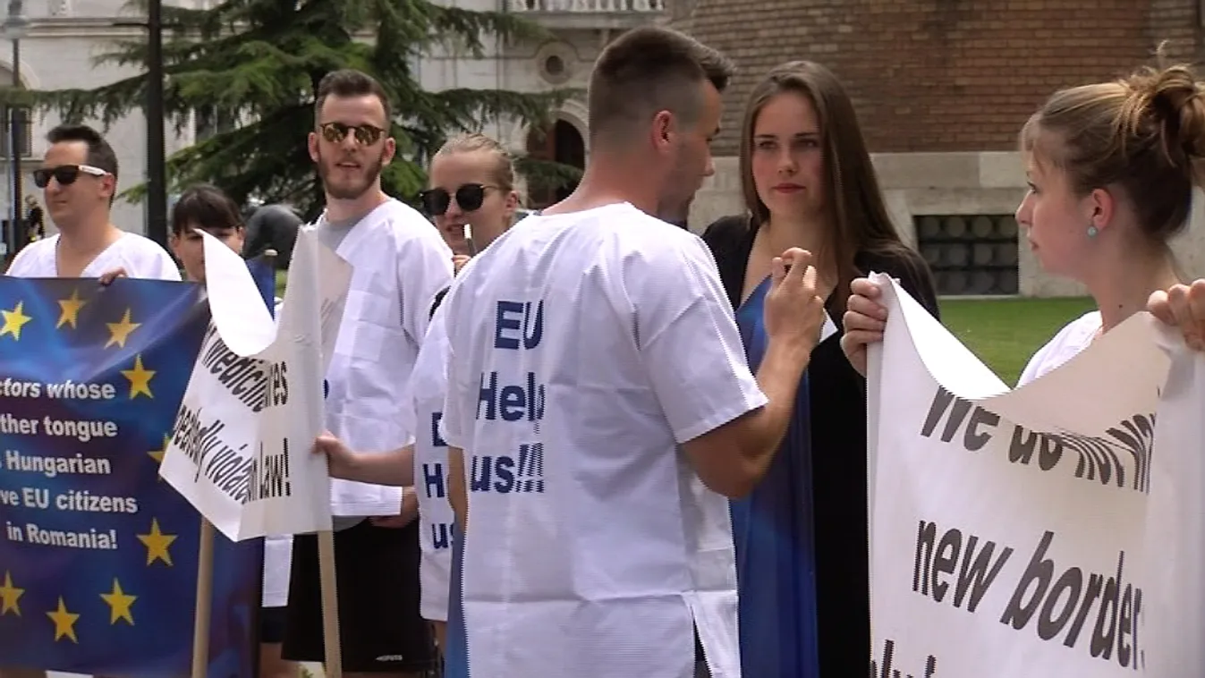 Az erdélyi magyar nyelvű orvosképzés megőrzéséért demonstráltak