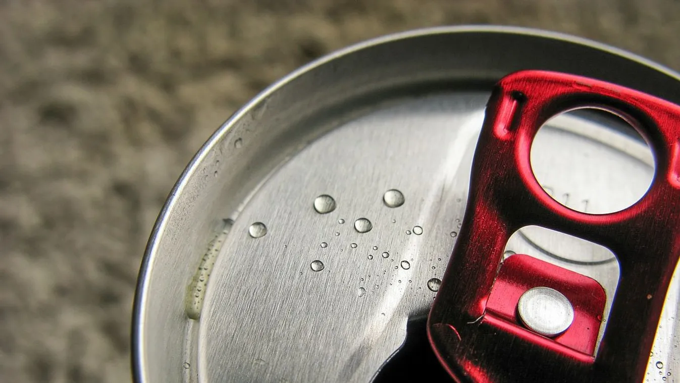 Letettem az energiaitalt és elvonási tüneteim vannak - döbbenetes dolgokról számoltak be a fiatalok