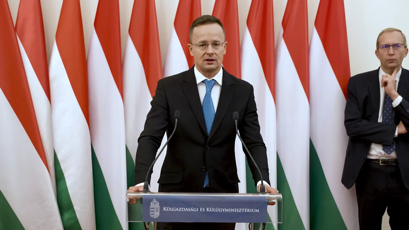 Szijjártó: Megvédjük a magyarok munkahelyeit
