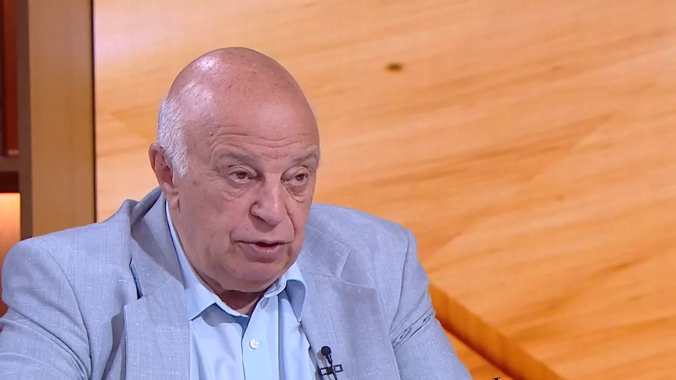 Háború Ukrajnában: Vészhelyzet miatt leállt a forgalom a Krími hídon