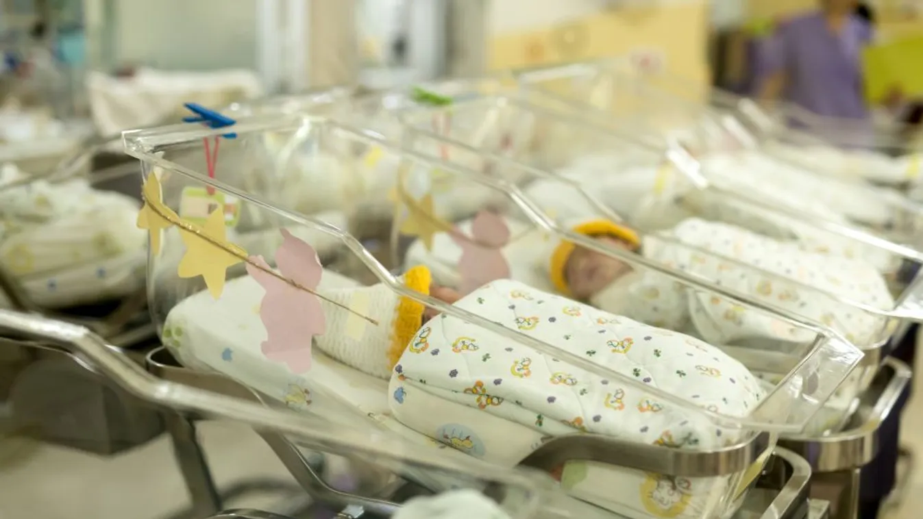 Tíz újszülött lett koronavírusos egy temesvári szülészeten