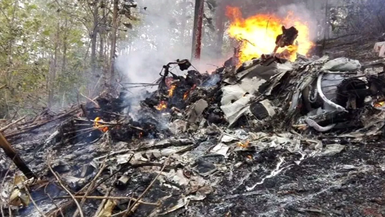 18 halott két kisrepülő-tragédiában