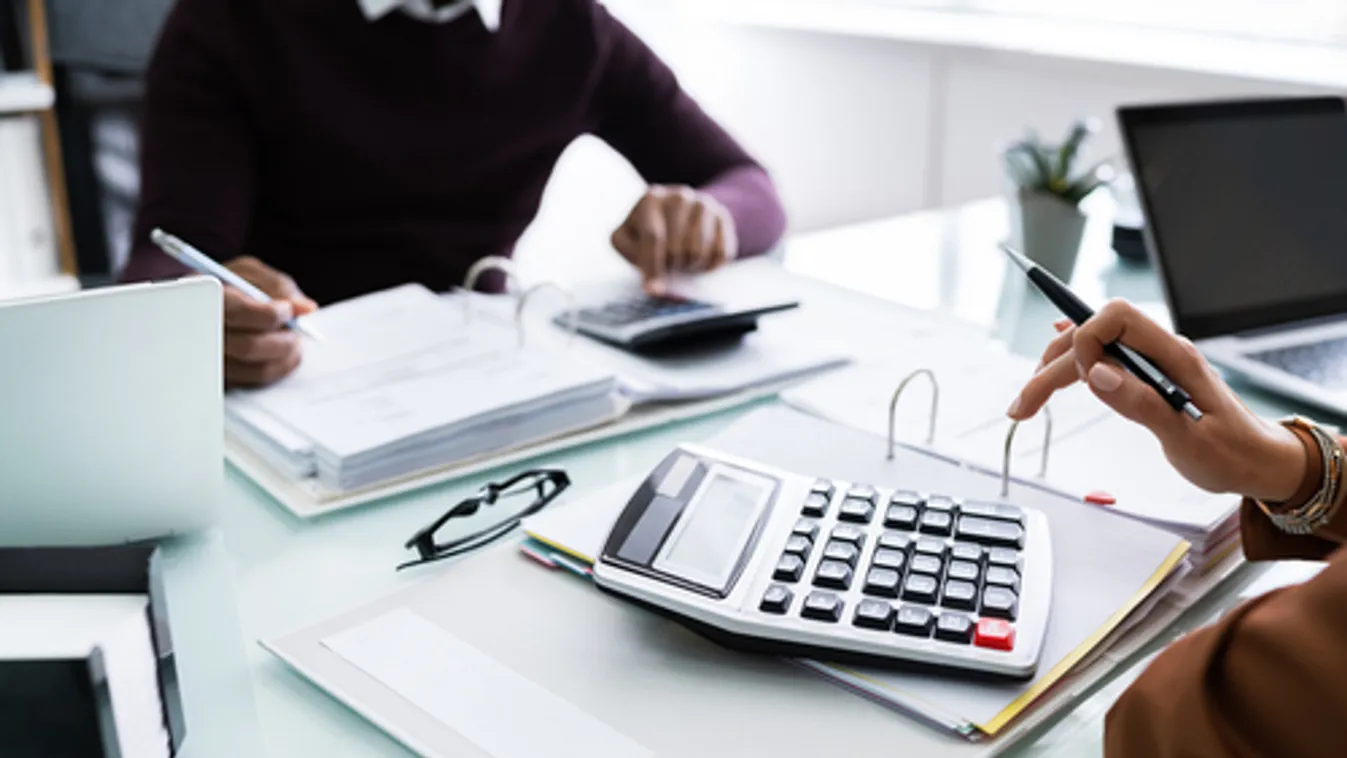 Már októberben a parlament elé kerülhet a Gazdaságvédelmi Operatív Törzs adóügyi javaslata