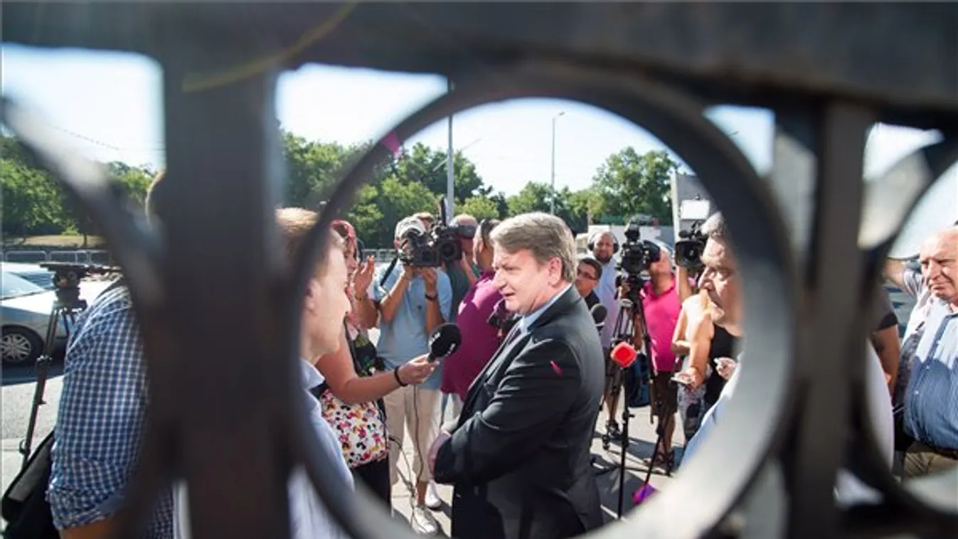 Kovács Béla a vádemelésnek is örülne