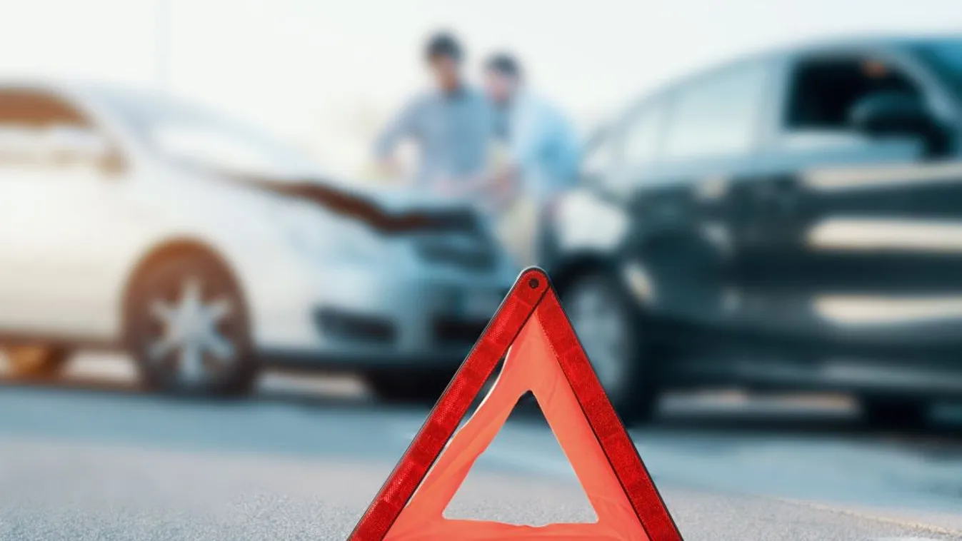 Tömegkarambol az M0-son