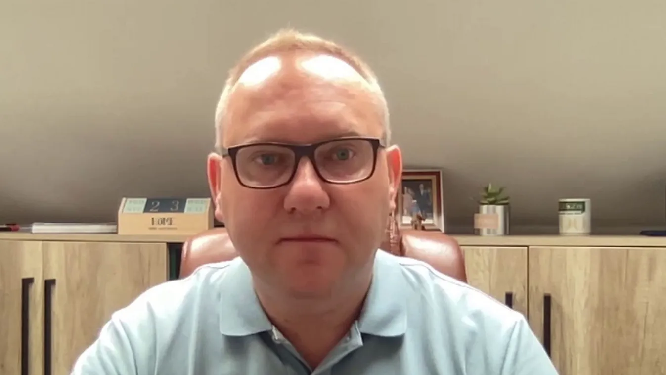 Bosszúból már felgyújtják az ukrán toborzótisztek járműveit + videó