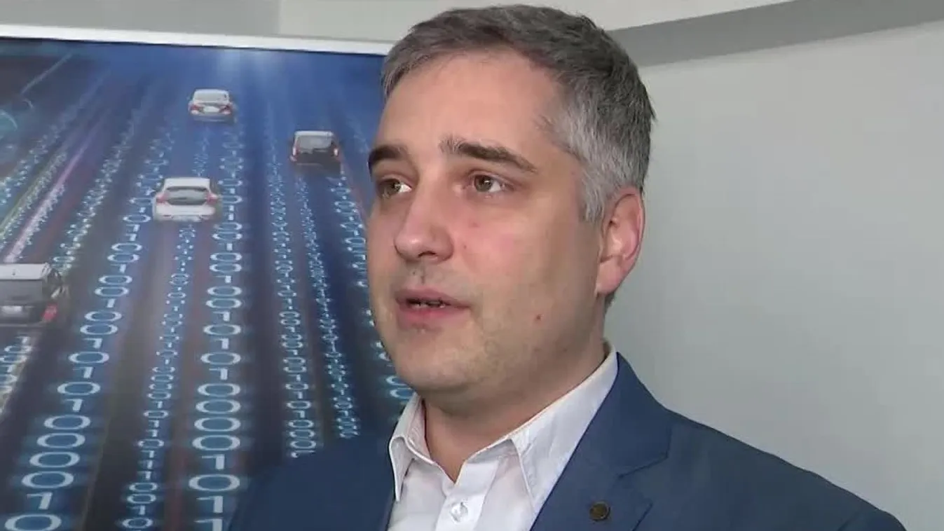 Napindító - Minden eddiginél több éves autópálya-matricát vásároltak