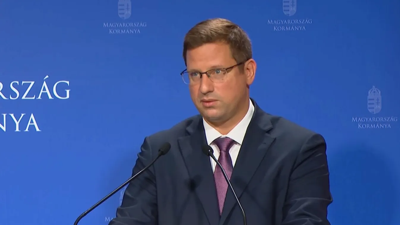 Gulyás Gergely: Továbbra sem jöhetnek illegális migránsok + videó