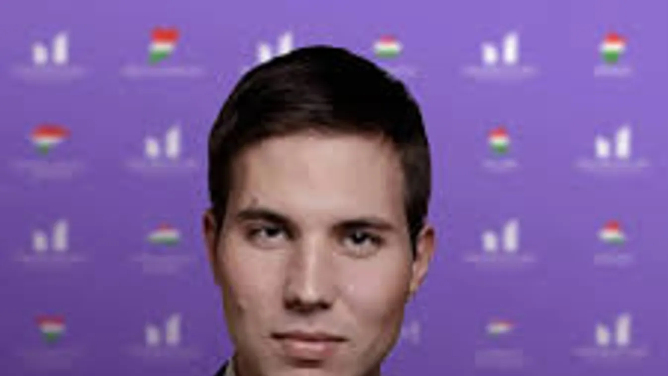 Hivatalos személy elleni erőszakkal gyanúsítják a Momentum politikusát