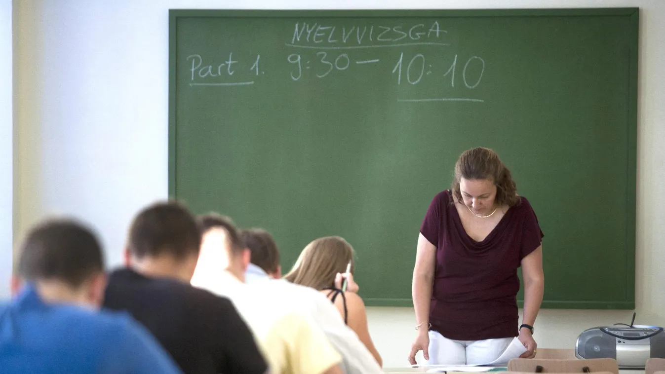 Magánórák nélkül szinte lehetetlen nyelvvizsgát szerezni