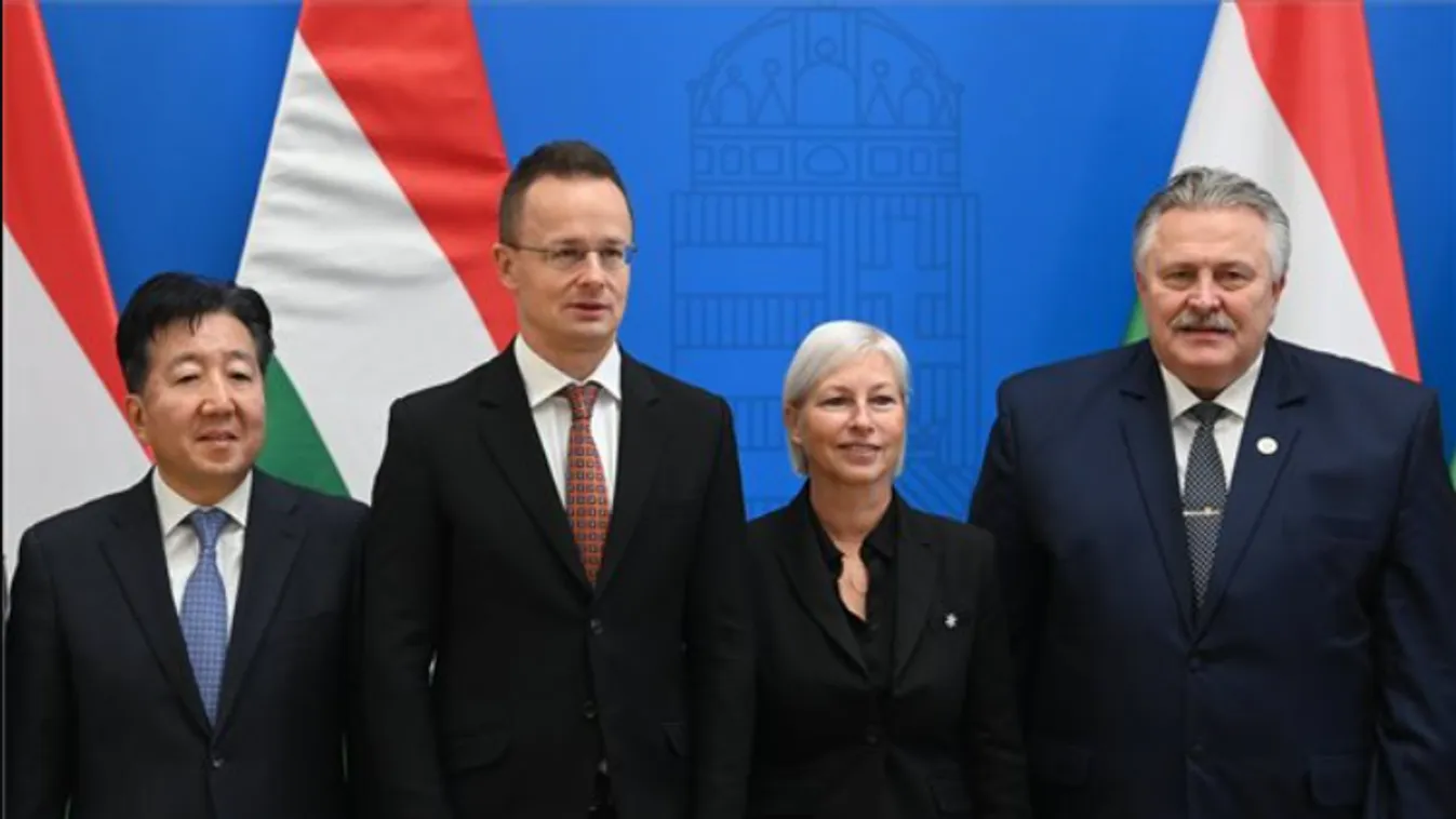 Szijjártó Péter: Kétszáz új munkahelyet teremt Miskolcon az LG és a Magna első közös európai gyára + videó