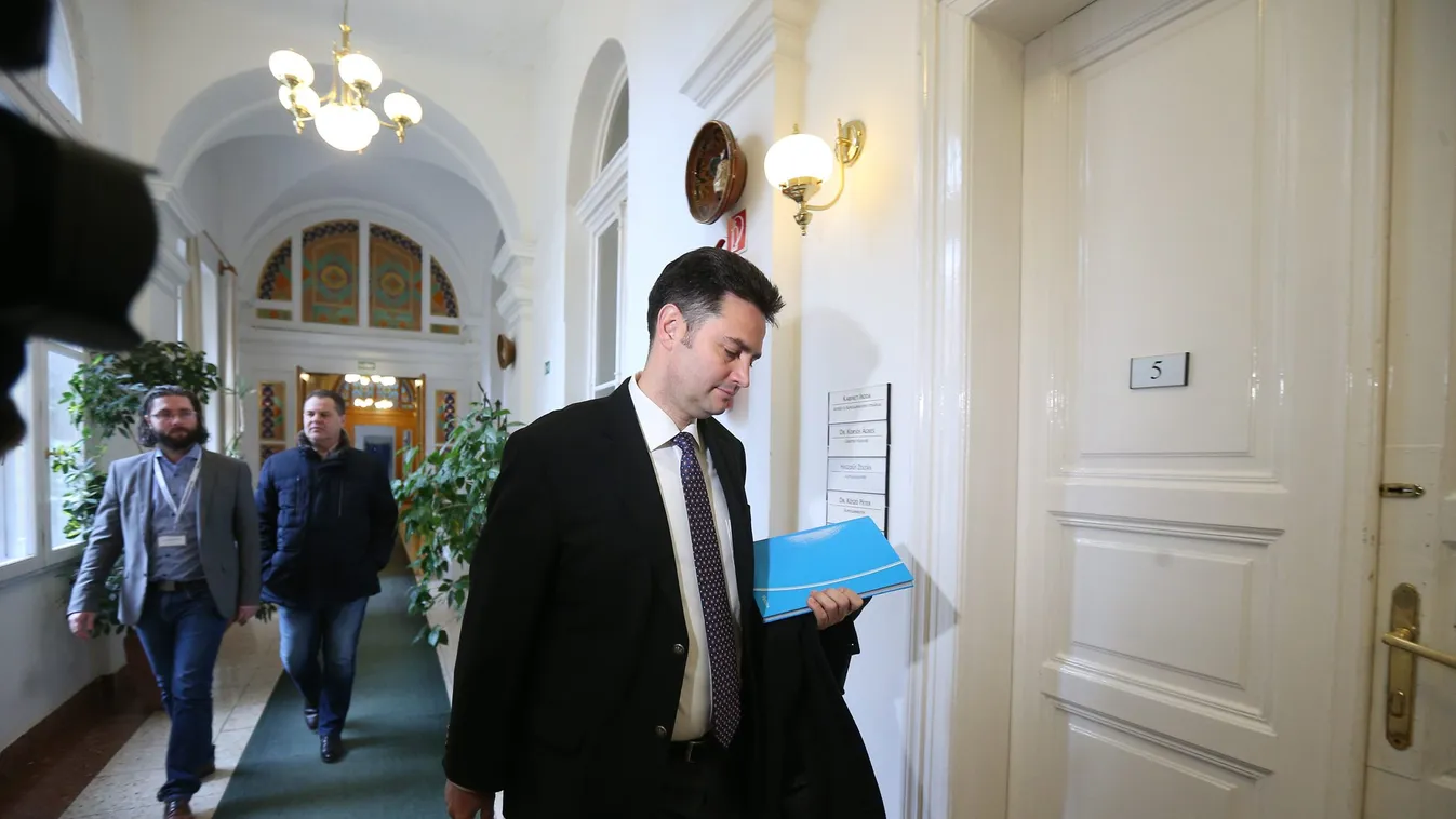 Jogerősen elmarasztalta a bíróság Márki-Zay Pétert