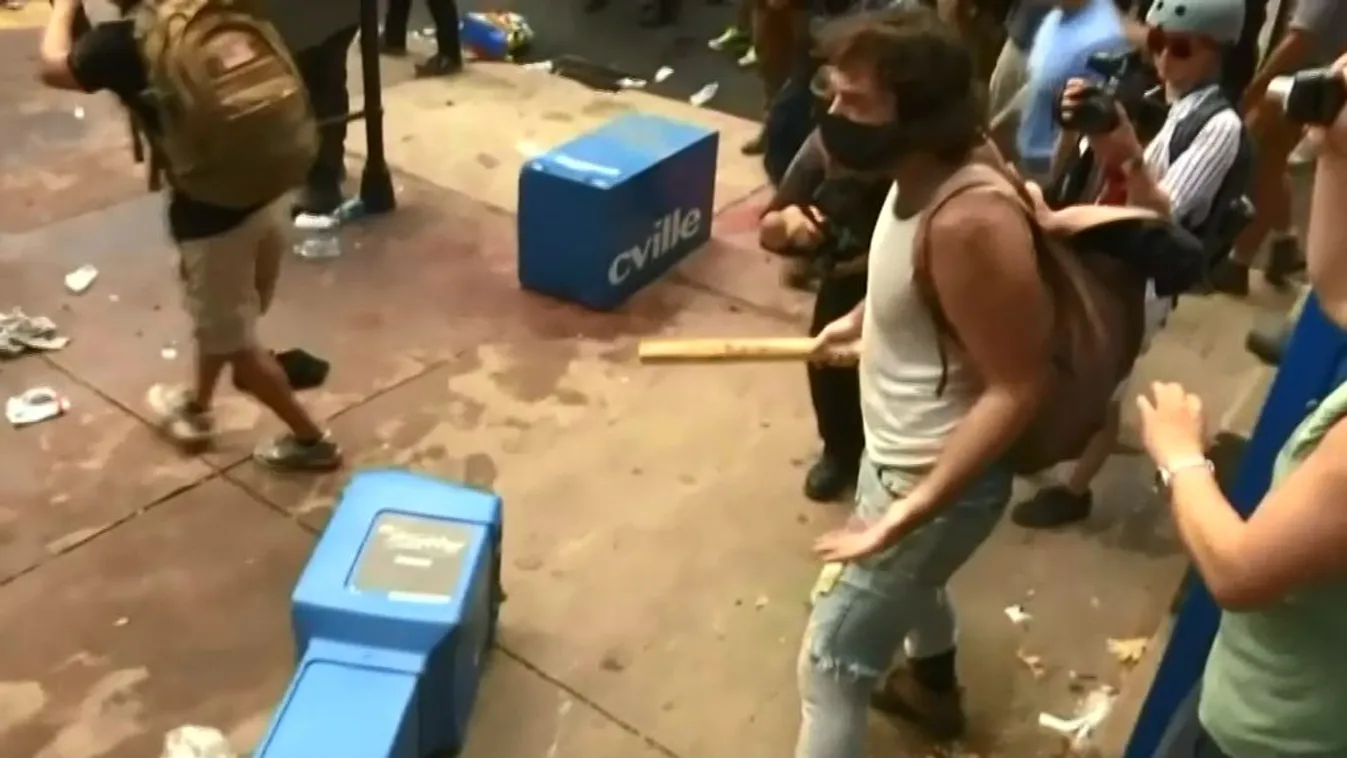 Fehér fajvédők kontra fekete büszkeség – nagy erőkkel vonul ki a rendőrség