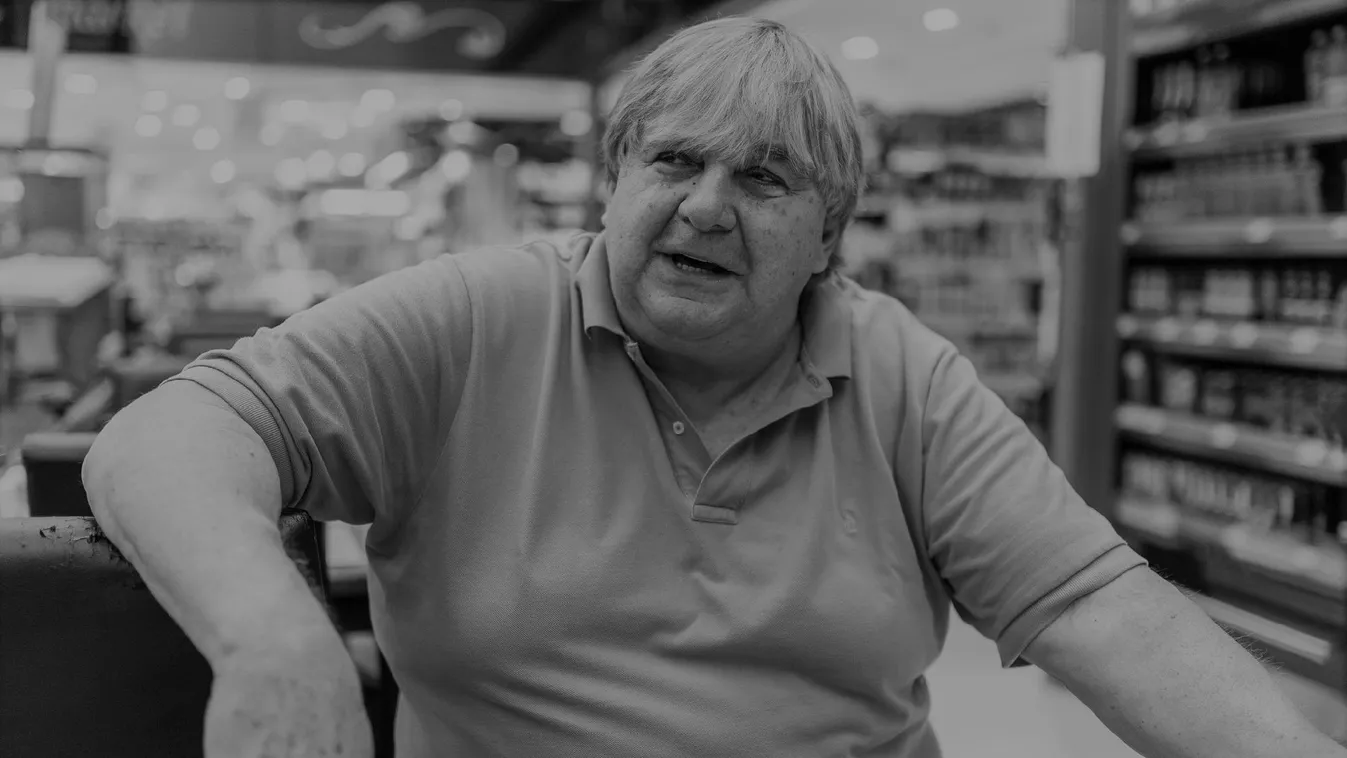 Elhunyt Csapó Gábor