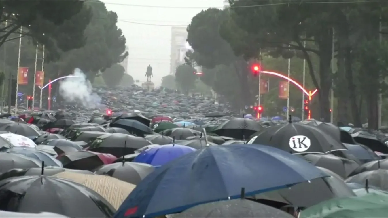 Csatatér Tiranában