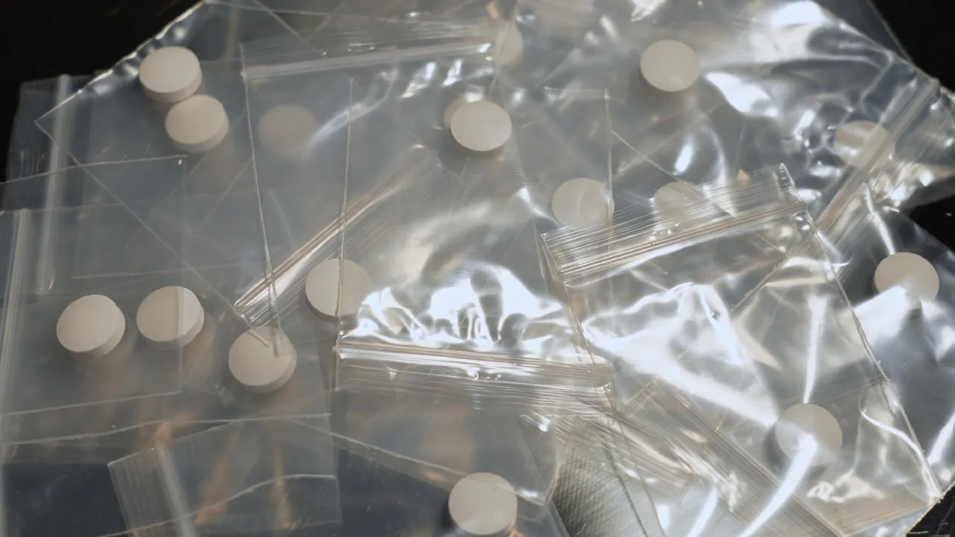 Nyolc év fegyházra ítéltek két külföldi drogterjesztőt a fővárosban