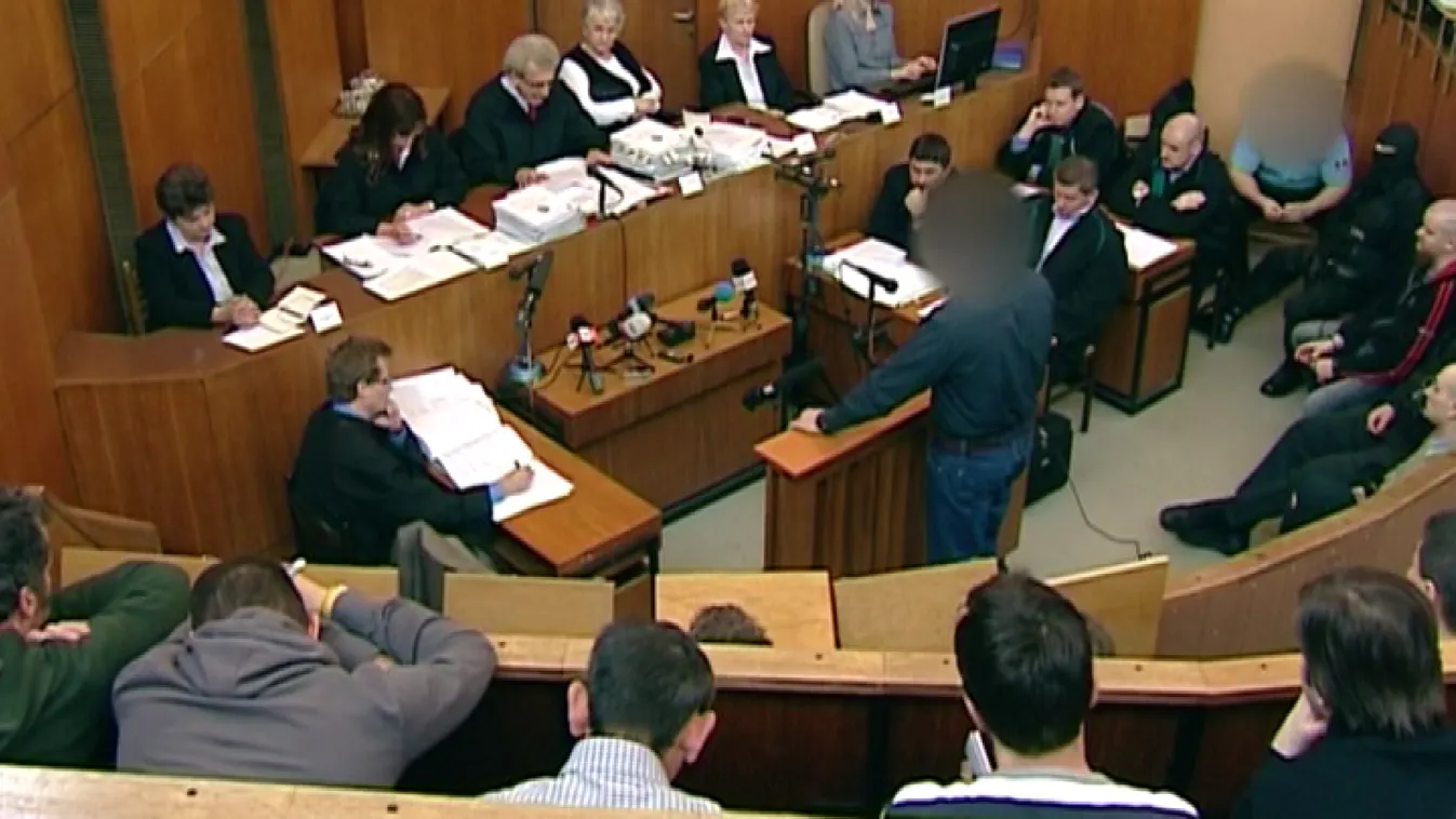 Gyurcsányék szerepét vizsgáltatná a romagyilkos