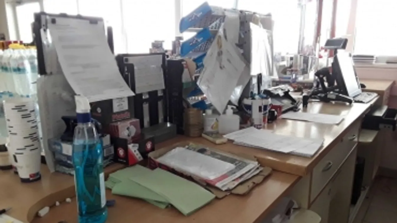 Bilincsben a garázda