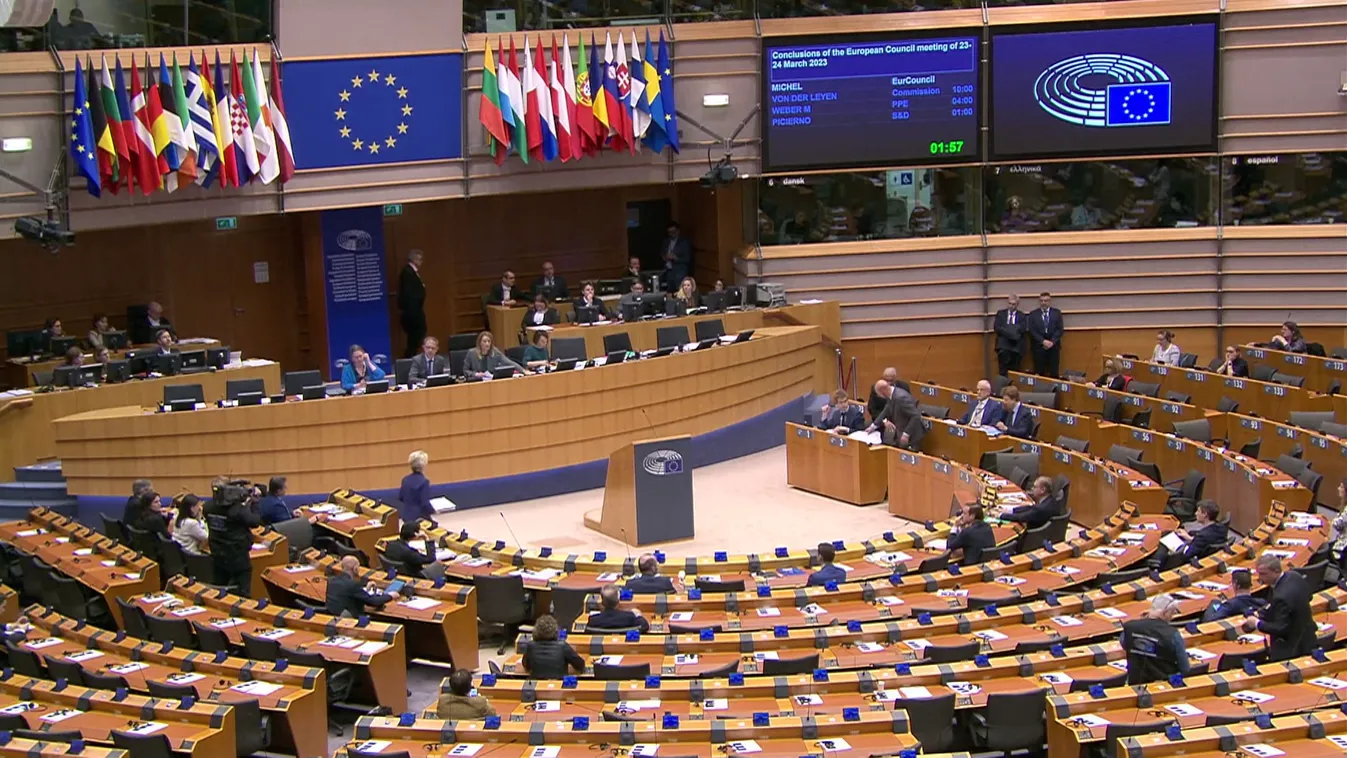 Hiába a jóváhagyások, csúsznak az uniós kifizetések