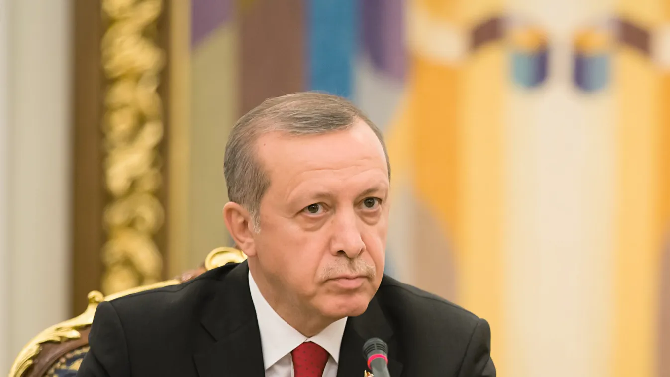 Erdogan: Törökország áprilisban hadrendbe állítja az orosz légvédelmi rendszert