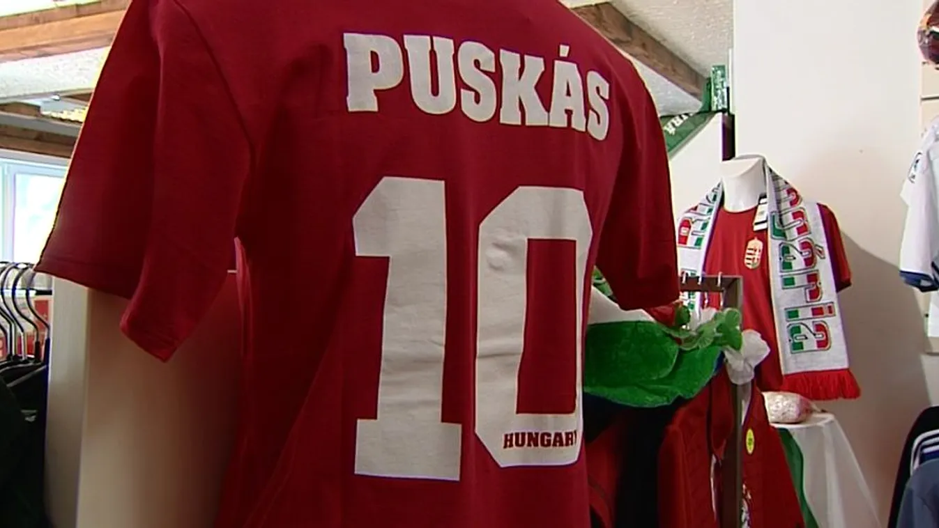 Szijjártó milliókért tárazott be Puskás-relikviákból