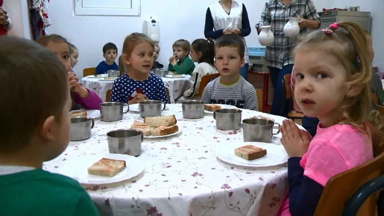 Oktatási-nevelési támogatásra pályázhatnak a külhoni magyar szülők