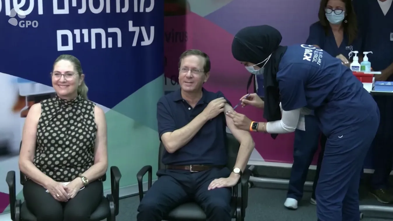 Magyarország mellett Oroszország és Izrael olt harmadik vakcinával