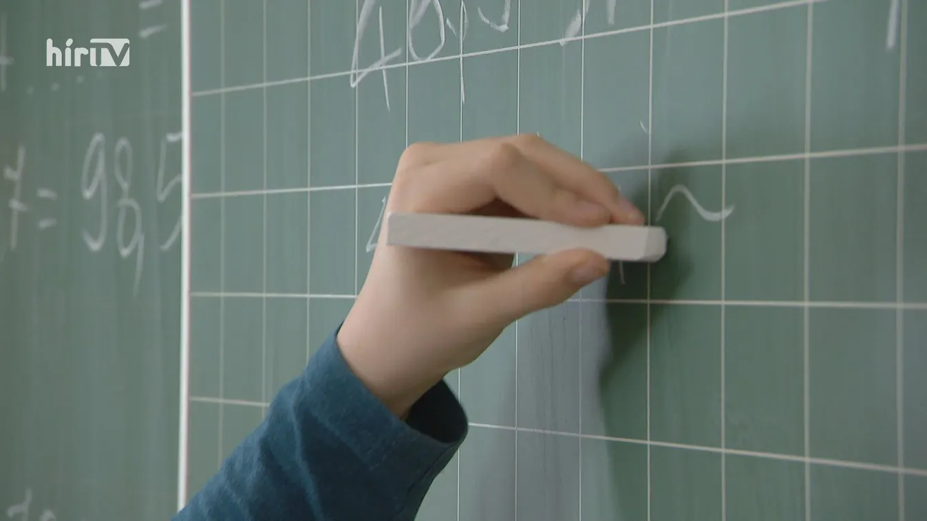 Vége az online oktatásnak a felső tagozatban és a középiskolákban is