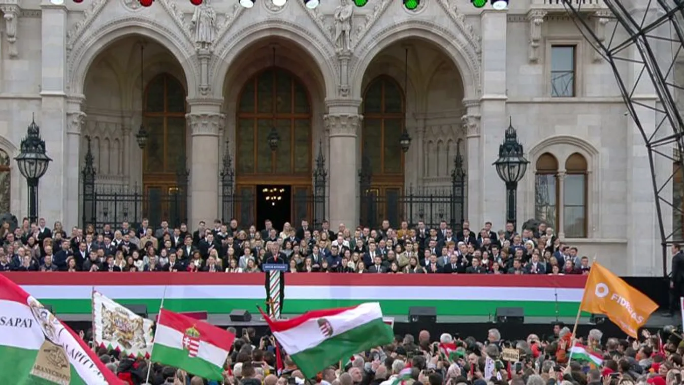 Orbán Viktor: Nem hagyjuk, hogy a baloldal belerángassa Magyarországot a háborúba