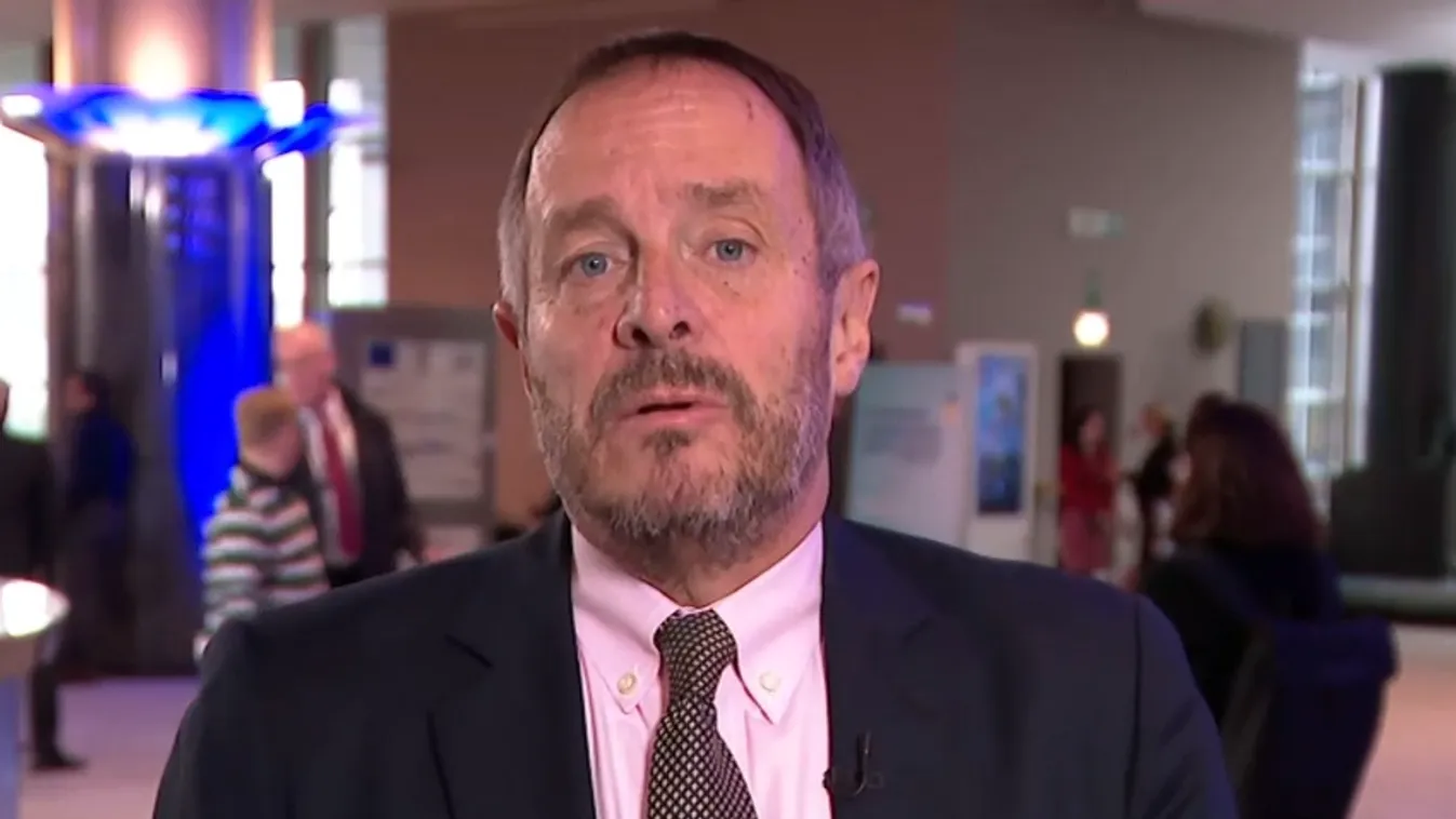Hölvényi György: demokráciadeficittel küzd az EP