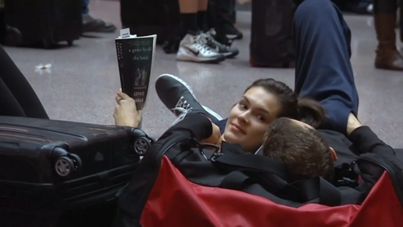 Sötétbe borult a világ legforgalmasabb reptere