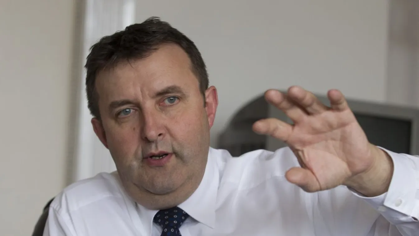 Palkovics László: Megbirkózunk a válsággal