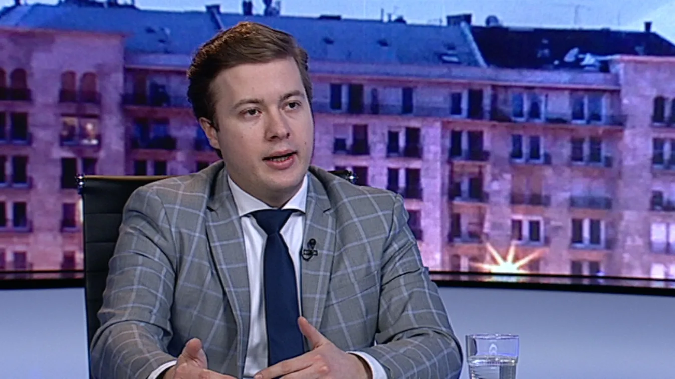 Pócza: Veszélyes játékot játszik a Néppárt