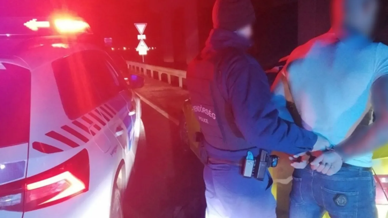 Melltartójába tette a kábítószert