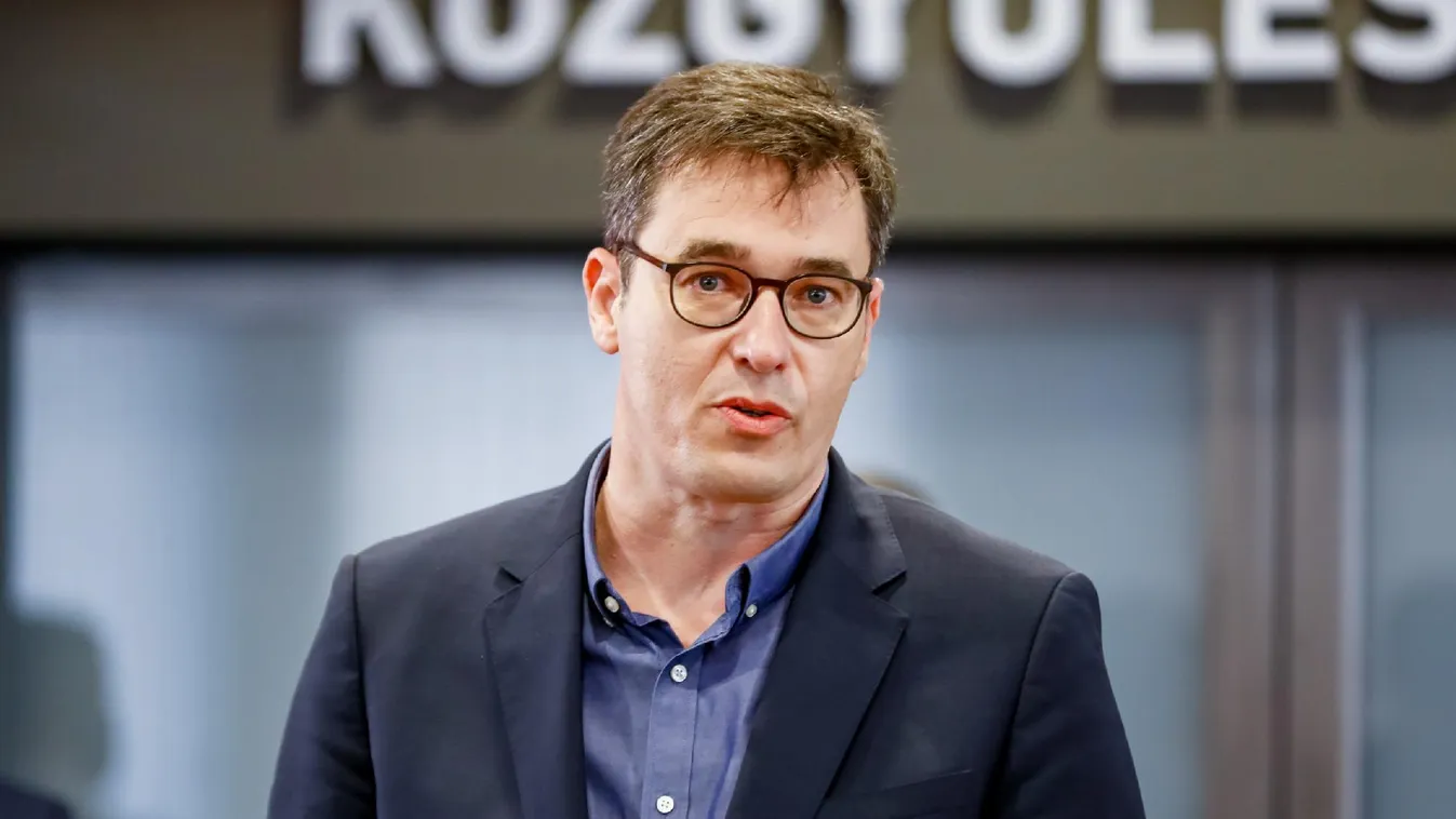 Megoldás helyett a plakátolás: több tízmillióba kerülhetett Karácsony Gergely tűzoltási kísérlete