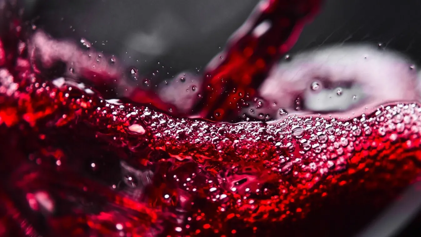 Harmincfajta Sauska villányi vörösbort vontak ki a forgalomból