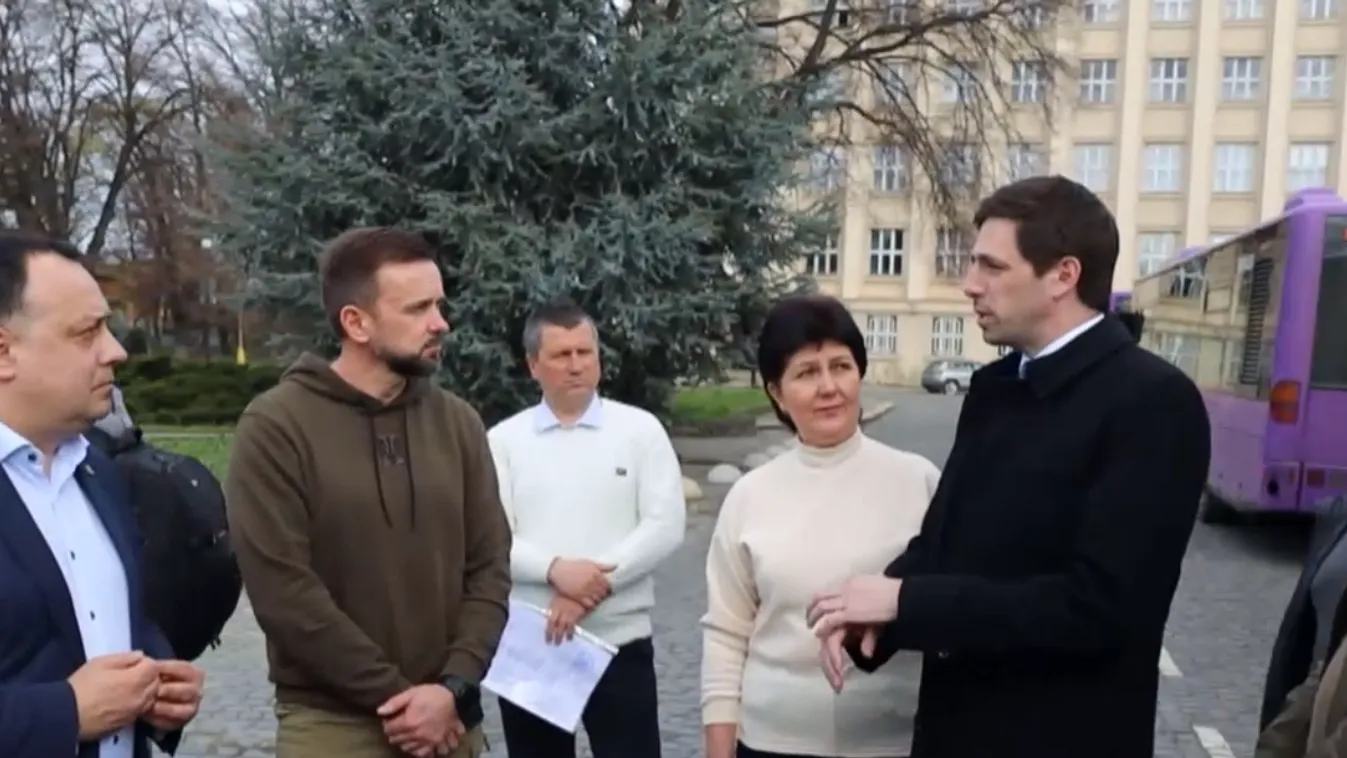 Újabb magyar segítség: városi autóbuszok érkeztek Ukrajnába