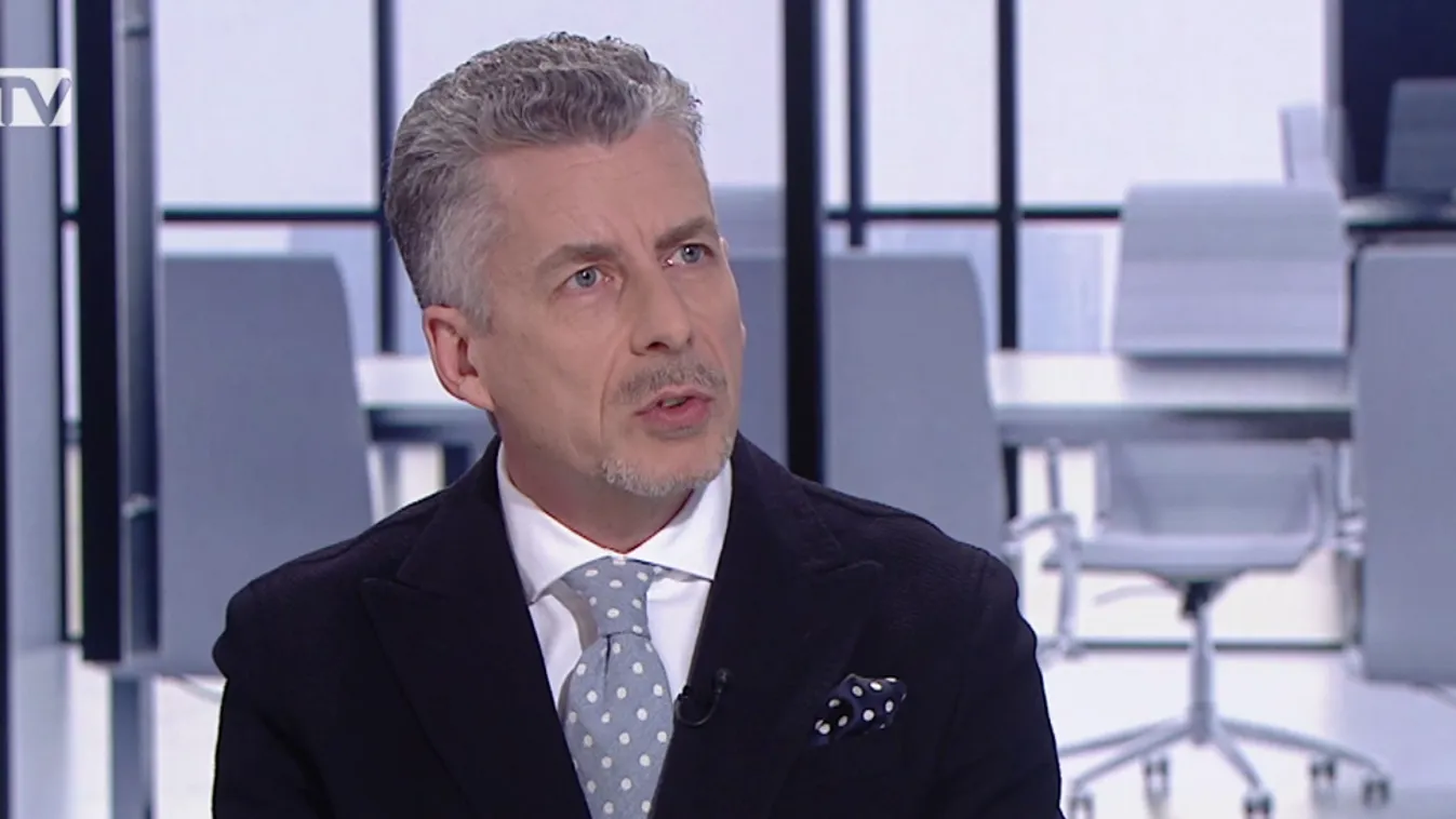 Vezércikk: A pedofilmosdató baloldalból, hogy lett egy csapásra harcos gyermekvédő? + videó