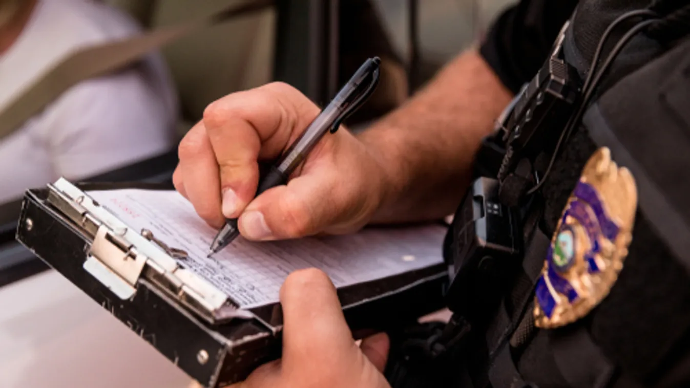 Arcon köhögtek és koronavírussal fenyegettek várakozókat Szombathelyen